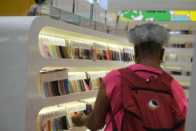 Guangzhou: Textile Hub and Garment Factory Half-day Tour - The atmosphere: practical, crowded, and unpredictable