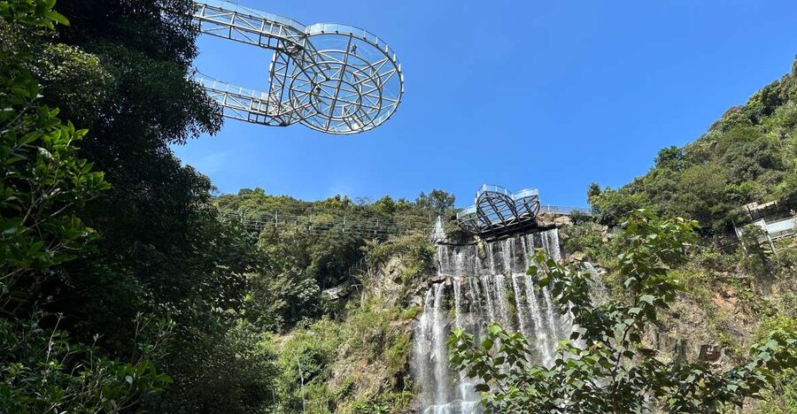Guangzhou to Gulong Canyon and Cave Fairland PRI Day Tour - Leaving Guangzhou for Qingyuan