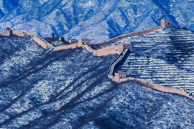 Gubeikou & Jinshanling Great Wall Hiking Tour English Speaking Driver Service - The walk toward Jinshanling main gate
