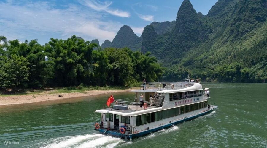 Guilin: 3-Day Private Tour with Longsheng&Cruise to Yangshuo - Day three: the Li River cruise to Yangshuo