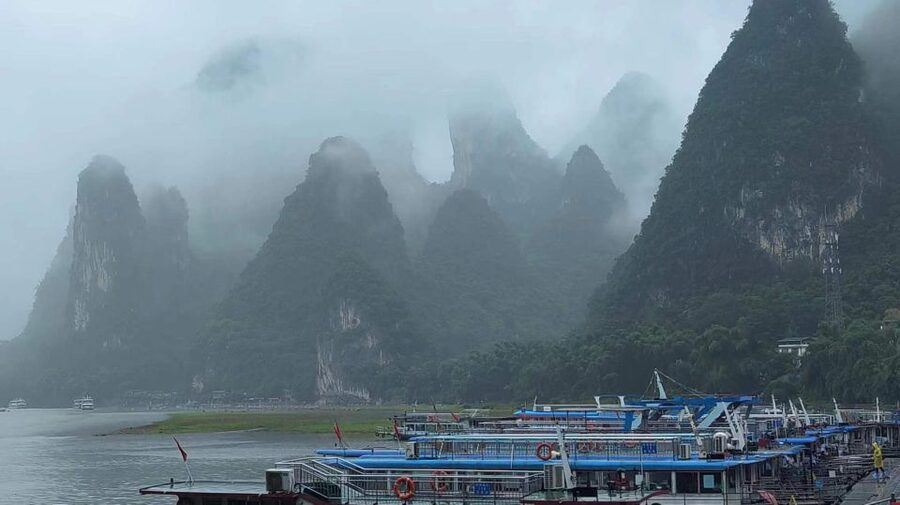 Guilin: Classic Private Full–Day Tour - Lunch in Xingping, with beer fish as a local choice