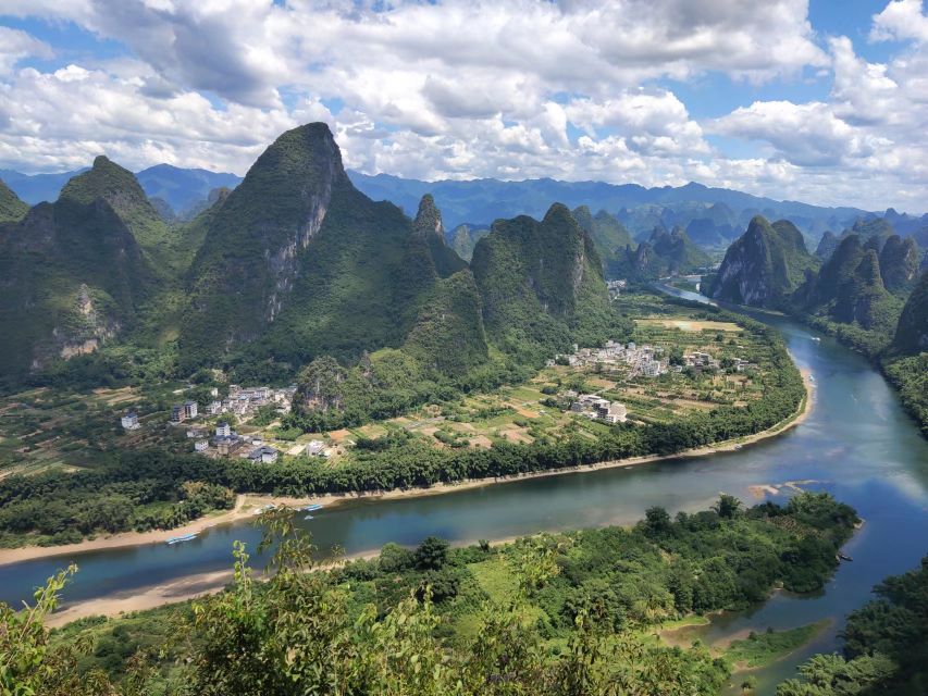 Guilin: Classic Private Full–Day Tour - 9:00 AM pickup and the comfort of a private car