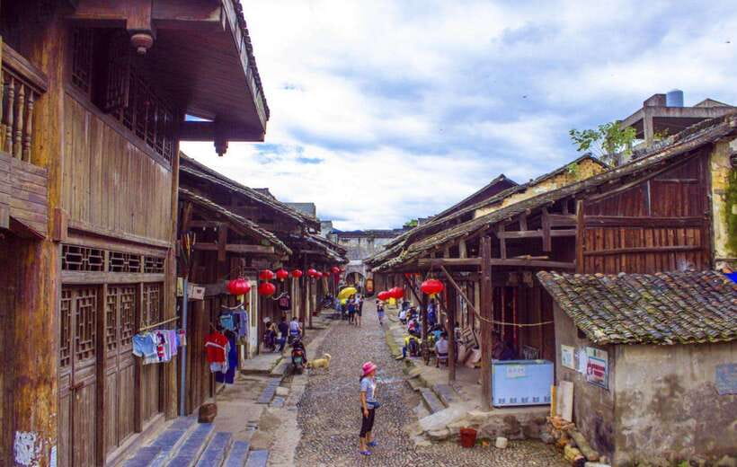 Guilin: Elephant Trunk Hill, Reed Flute Cave & Daxu Old Town - Elephant Trunk Hill: Guilin’s famous profile