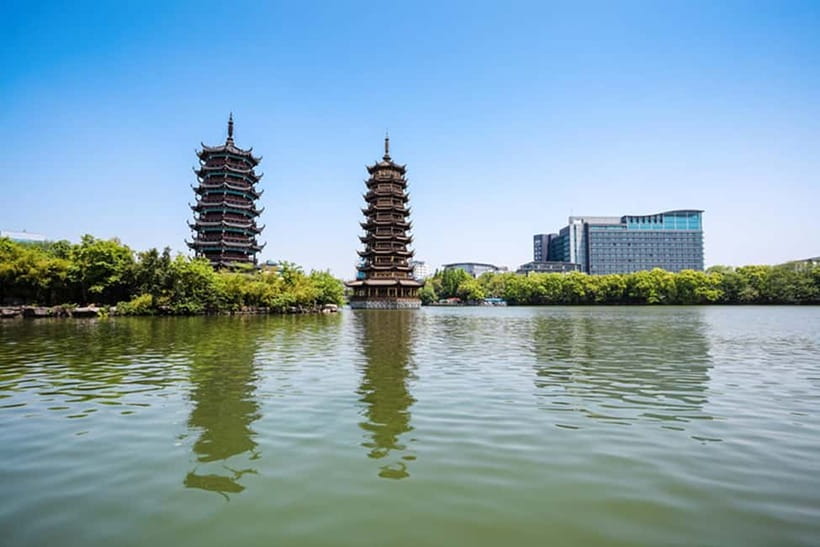 Guilin Essence Full day City Private Tour - Fir Lake and Banyan Lake in the central city