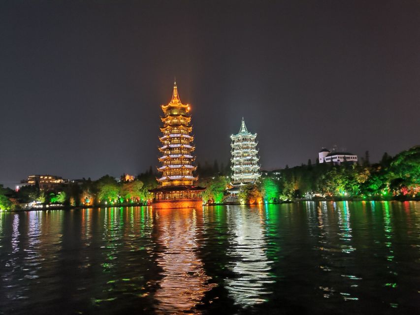 Guilin: Four Lakes Night Cruise with Round-trip Transfer - What kind of experience should you expect?