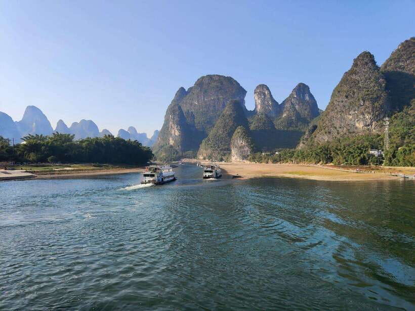 Guilin: Li River Cruise with Transfer to Yangshuo - Lunch on the river