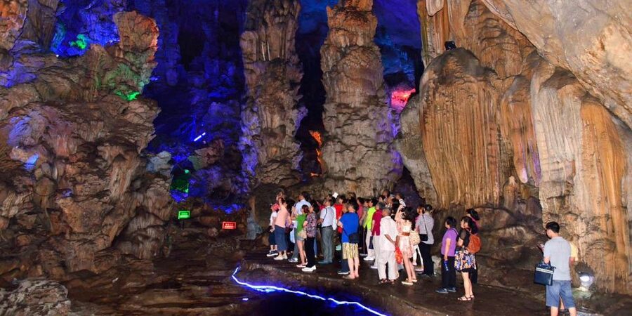 Guilin: Private Customized Tour of City's Top Sights - Seven Stars Park and Guilin’s oldest bridge