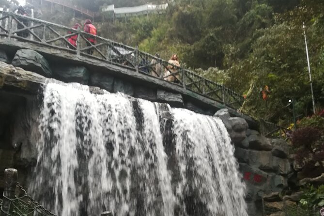Gulong Gorge Glass Bridge and Underground River Cave Private Tour - Why This Gulong Gorge Day Trip Works