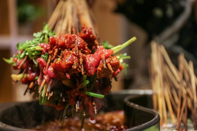 Half-Day Chengdu Back Alley Foodie Tour - Sichuan hotpot, from red pot to white pot
