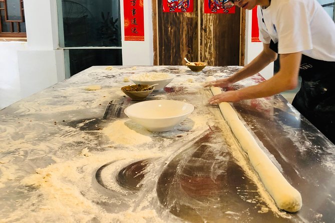 Half day Chengdu Dumpling Class: Make from Scratch - Folding, Cooking, and Eating Your Own Meal