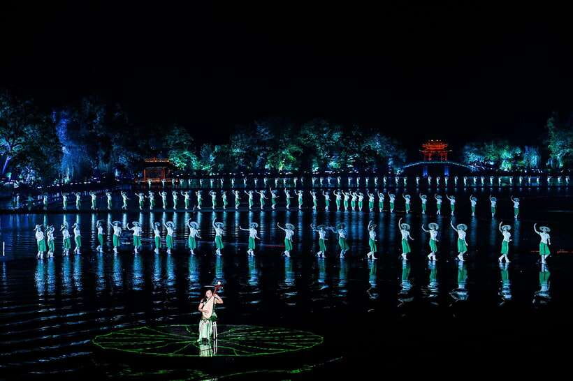 Hangzhou: Impression West Lake Show Enduring Memories of HZ - What Zhang Yimou brings to the production