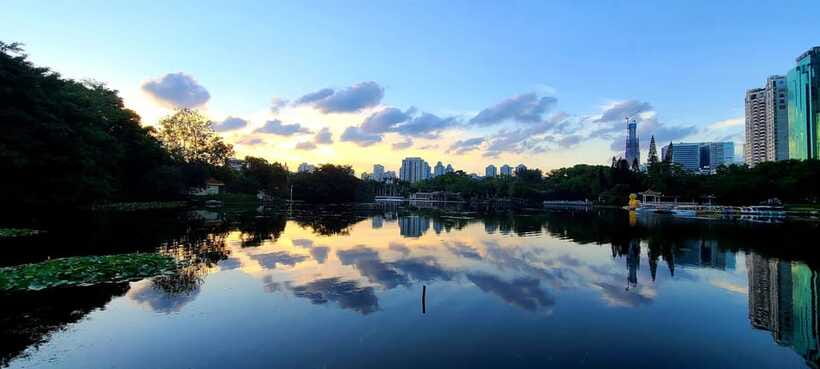 Historia and Entertain Tour of the Youngest City of China - A short hill for the best city view