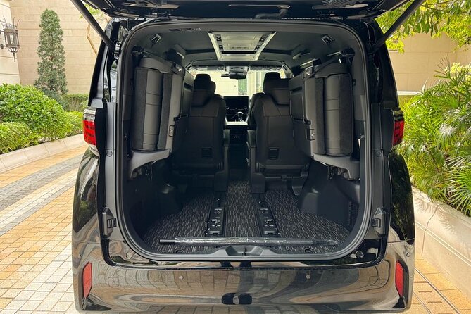 Hong Kong Airport Transfer Luxury MPV - What the Hong Kong airport transfer actually provides