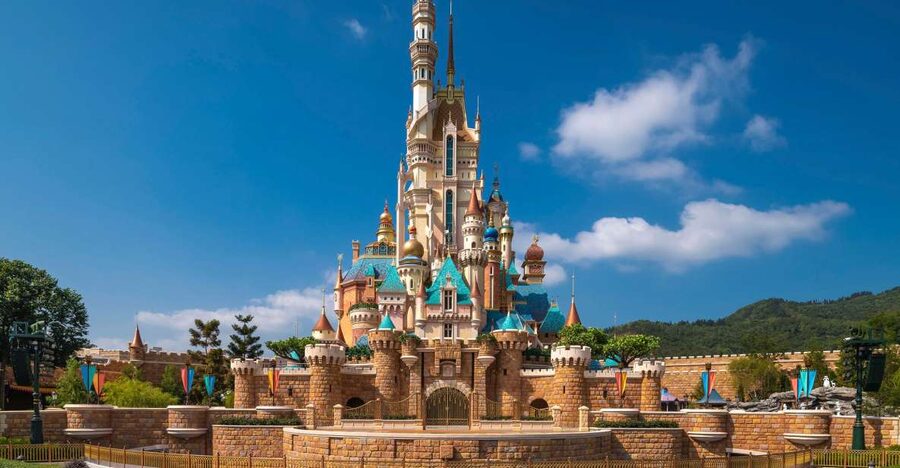 Hong Kong Disneyland Park Tickets - Who will enjoy this ticket most