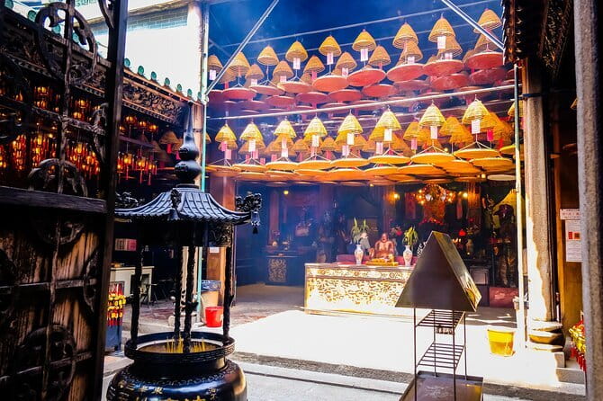 Hong Kong: Kowloon Street Market & Food Culture Walking Tour - Fruit at Kiu Ming Mansion and Hong Kong’s daily food supply