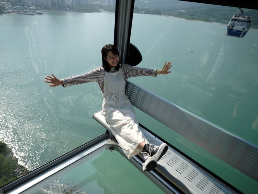 Hong Kong: Ngong Ping Private Cable Car Skip-the-Line Ticket - The 5.7-kilometer ride across Tung Chung Bay