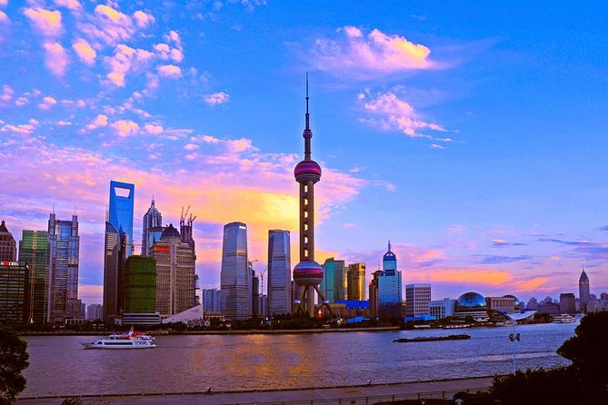 Hot Pot Dining Experience with Hot Spring Bathing or River Cruise in Shanghai - Picking between Gokurakuyu and the Huangpu River