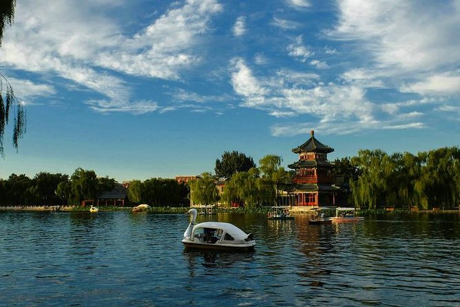 Houhai Hutong Tour: Rickshaw + Prince Gong & Soong Residences - A quieter hour at Soong Ching-ling’s former home