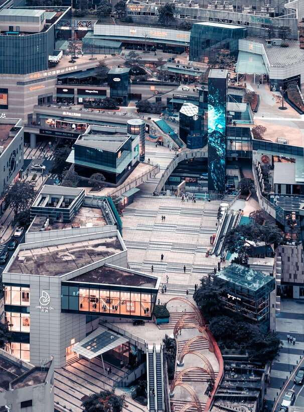 Huaqiangbei Insider Tour: Explore Shenzhen’s Tech Wonderland - A snack break with a local point of view