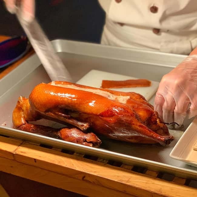 Immersive food tour: the most authentic snacks in Beijing - Jinding Bridge: old stories beside small bites