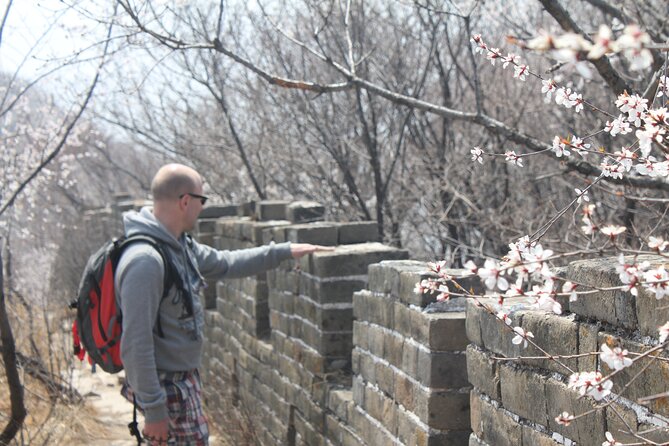 Jinshanling Great Wall to Simatai West Sunset Hiking Private Tour - Why the quieter route improves the photographs