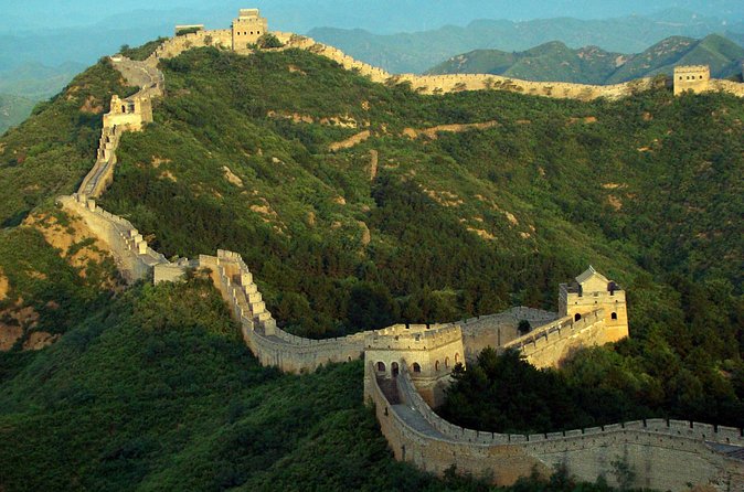 Jinshanling Private Tour with Night View of Simatai and Gubei Water Town from Beijing - Who should book this tour?