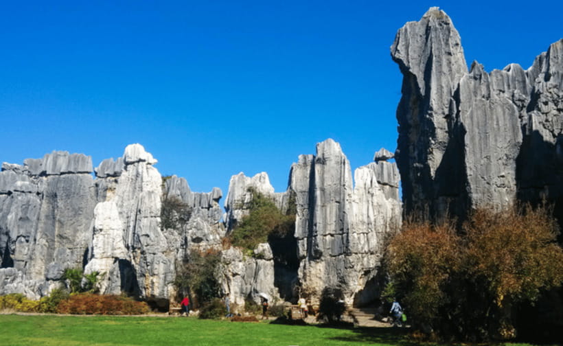 KunmingStone Forest Private Tour:Scenic Walks+Guide Insights - A quieter walk through the Minor Stone Forest
