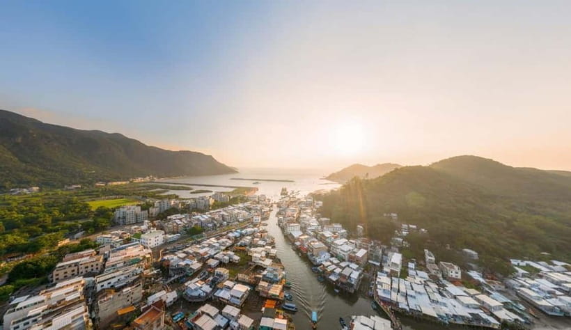Lantau Island: Priority Cable Car, Tai O & Direct Transfer - Tai O Fishing Village and Its Stilt Houses