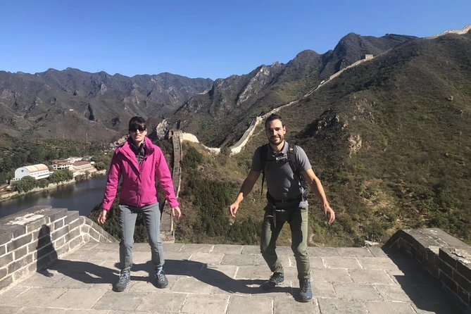 Layover Private Tour to Mutianyu Great Wall from Capital Airport ( PEK) - Lunch, upgrades, and what is actually included