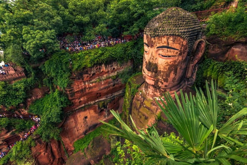 Leshan Giant Buddha & Huanglongxi/Buddha Temple Day Trip - Walking or boat: which Buddha view suits you?