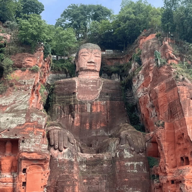 Leshan Giant Buddha Tour: Discover Ancient Stone Masterpiece - Getting from Chengdu to Leshan