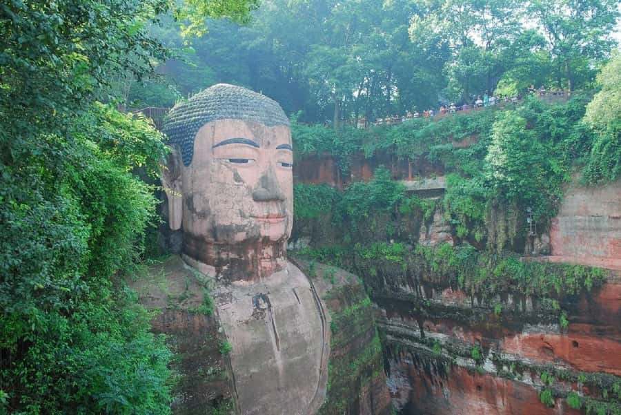 Leshan Grand Buddha Scenic Area and Panda Park Day Tour - Meeting the 71-meter Leshan Giant Buddha