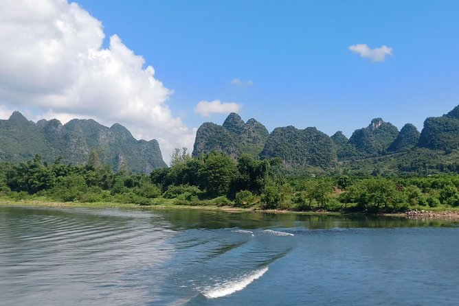 Li River Cruise ticket from Guilin to Yangshuo with pickup - Lunch on the river