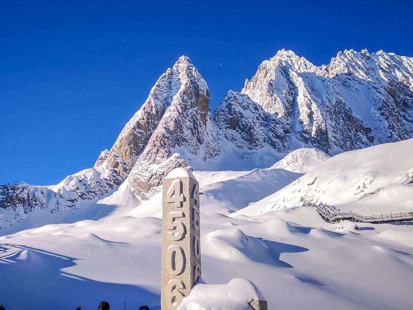 Lijiang: Jade Dragon Snow Mountain and Blue Moon Valley Tour - The private pickup keeps the morning simple