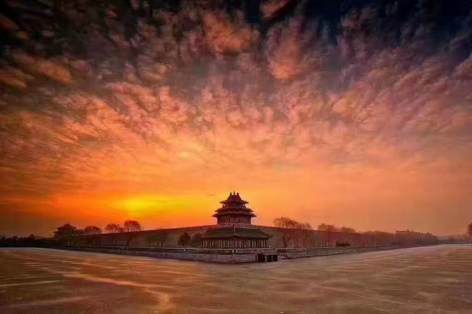 Local's Beijing: Forbidden City Insider Tour +Temple +Duck Feast - Tiananmen Square: a vast and carefully controlled beginning