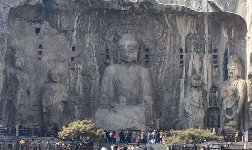 Luoyang: Longmen Grottoes Entry Ticket Only Option - Three hours among the cliffs and carvings