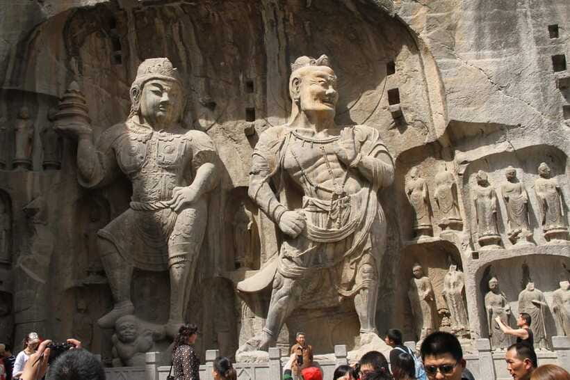 Luoyang: Longmen Grottoes Optional Tours or Tickets Only - Timing, meals, and what the day feels like