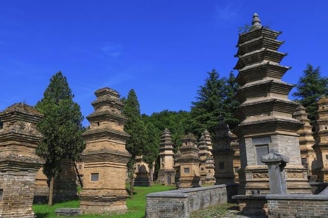 Luoyang Private Day tour to Longmen Grottoes and Shaolin temple - Longmen Grottoes: Stone, Water, and Buddhist Art
