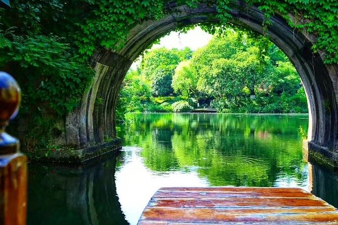 LUXURY Bullet Train: Private Hangzhou Day Trip From Shanghai - West Lake From the Water and the Shore