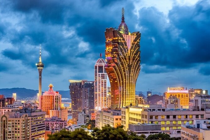 Macau Seat-In-Coach Day Tour from Hong Kong - St. Paul’s and the crowded old center