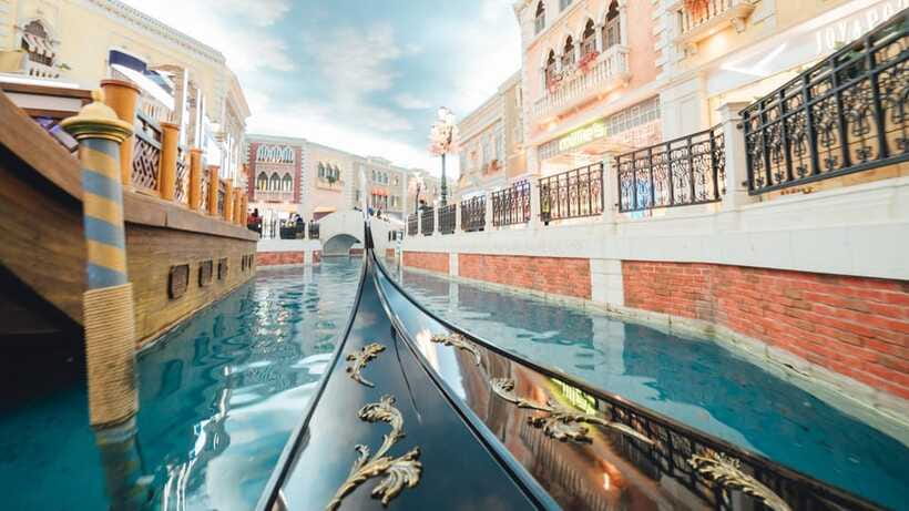 Macau: Venetian-Style Gondola Ride - Planning Around the Small-Group Format