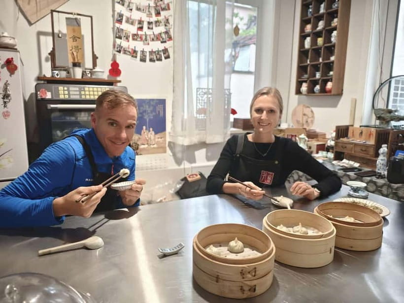 Make Soup Dumpling: Vegan or Pork in Shanghai Shikumen - Choosing Vegan or Pork Filling