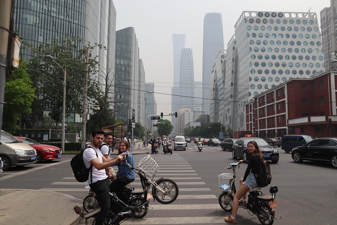 Modern Beijing Discovery by Bike - Sanlitun SOHO, where the ride gets livelier