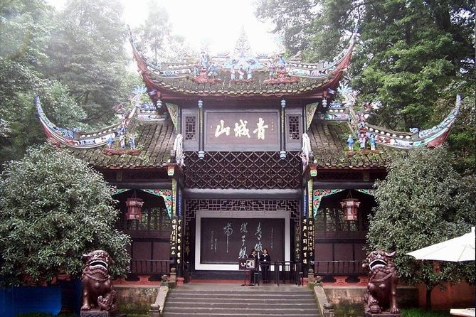 Mount Qingcheng and Dujiangyan Irrigation System Private Day Tour from Chengdu - Why this day trip works from Chengdu
