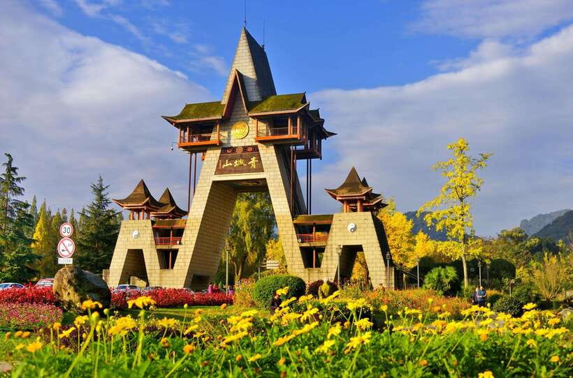 Mount Qingcheng Tour: Explore Serene and Sacred Taoist Site - Why Qingcheng Mountain Feels Different