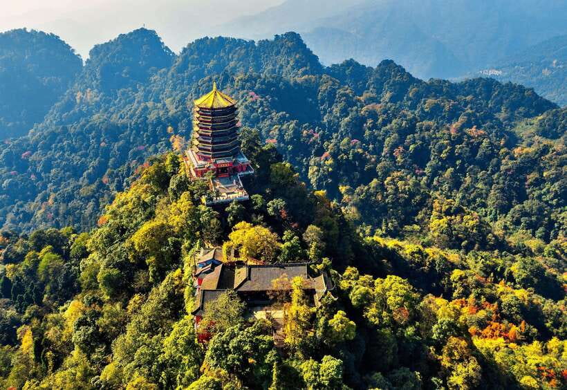 Mount Qingcheng Tour: Explore Serene and Sacred Taoist Site - The Walking Is the Main Test
