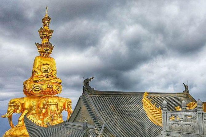 Mt Emei and Giant Buddha 2 Days Tour - Arriving in Emei and slowing the pace