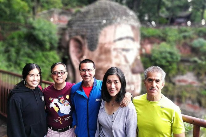 Mt Emei and Giant Buddha 2 Days Tour - Guide quality and the style of the experience
