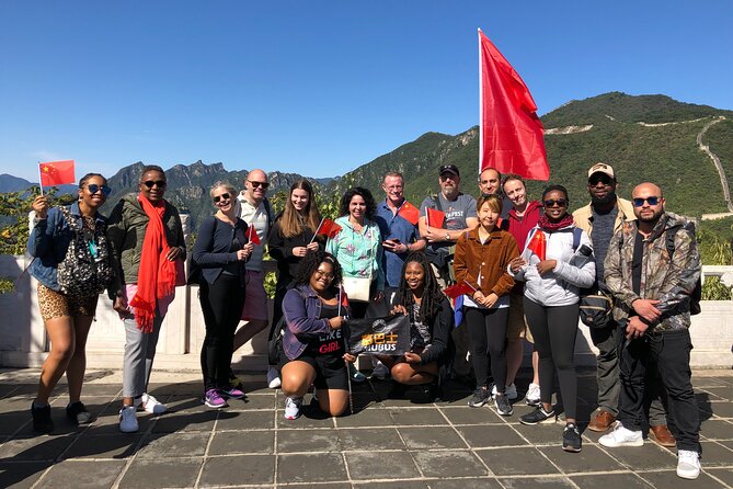 Mubus: Mutianyu Great Wall Bus Tour with Summer Palace Options - The Buffet Lunch at the Mubus Center