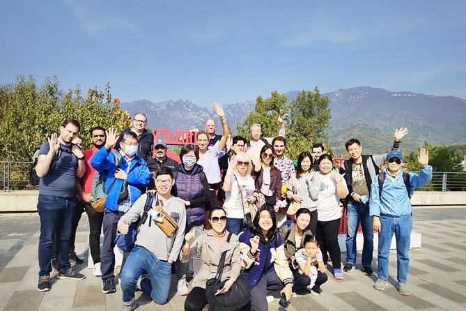 MuBus: Mutianyu Great Wall ENG/ESP/RUS Guided Bus Tour - What the guides add to a mostly independent day